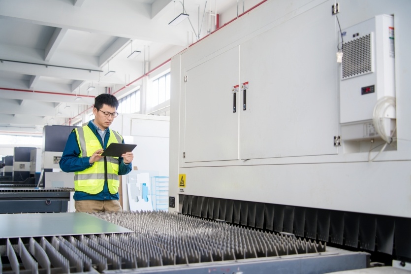 Maintenance des machines d�coupe laser